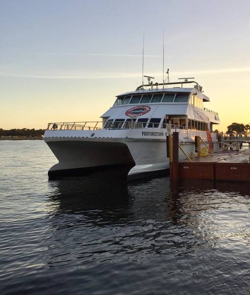 Arquivo Image: CREDIT Cross-Bay Ferry