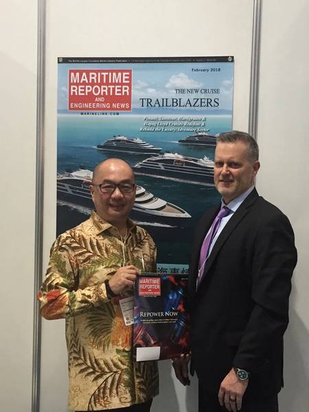 Im Bild Johnson W. Sutjipto, Vorsitzender der Indonesian National Shipowners Association (DPP INSA) - einer Organisation mit mehr als 3.800 Mitgliedern, die fast 37.000 Schiffe repräsentieren - die sich auf dem Stand von Maritime Reporter & Engineering News auf Sea Japan für ein Interview interviewte eine kommende Ausgabe. (Foto: Rob Howard)