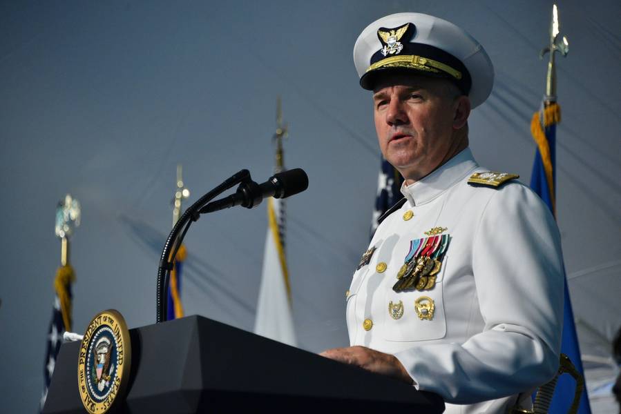 Comandante de la Guardia Costera de los EE.UU. Karl Schultz