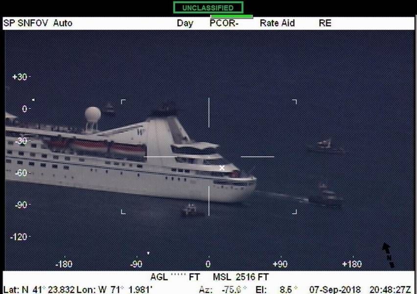 Das Kreuzfahrtschiff Star Pride, nachdem es am Freitag, den 7. September 2018 in Buzzards Bay, Massachusetts, an der Macht verlor. (Foto der US Coast Guard)