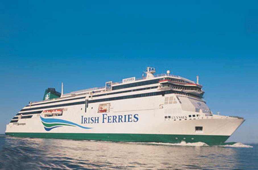 Die neue Kreuzfahrtfähre der irischen Continental Group plc (ICG) bietet Platz für 1.800 Passagiere und Besatzungsmitglieder mit einer Kapazität von 5.610 Frachtspurmetern. Damit können pro Schiff 330 Frachteinheiten befördert werden. (Foto mit freundlicher Genehmigung © Irish Ferries)