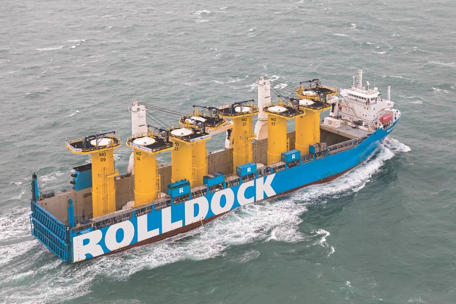 Envío de RollDock: sofisticados sistemas de carga / descarga para el transporte de componentes de turbinas eólicas. (Foto cortesía de Roll Group)