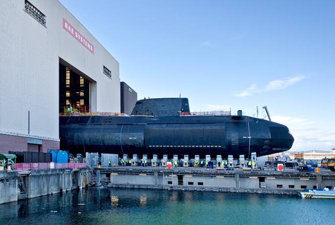 Foto de archivo: Audaz, el cuarto de los siete submarinos de ataque clase Astute que se están construyendo para la Royal Navy fue lanzado en abril de 2017 en Barrow-in-Furness (Foto: Royal Navy)