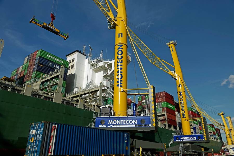 Im Hafen von Montevideo, Uruguay, sind bereits zwei LHM 800 in Betrieb. (Foto: Liebherr-Seekrane)