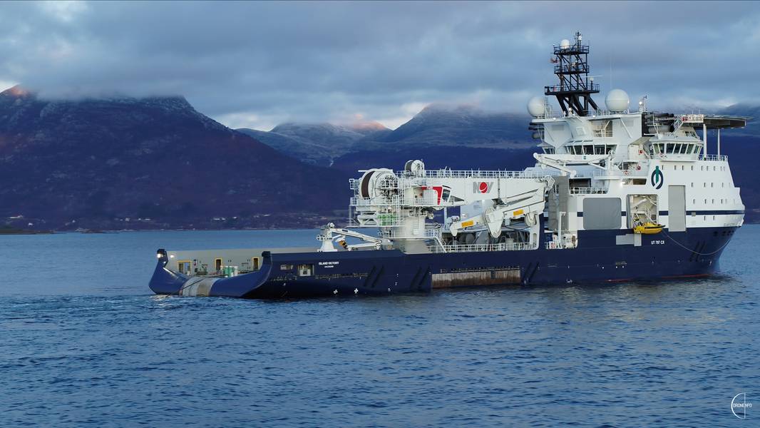 Island Offshore今天在VARD Langsten接收了新的离岸安装船Island Victory的交付。照片：离岸岛/ Droneinfo