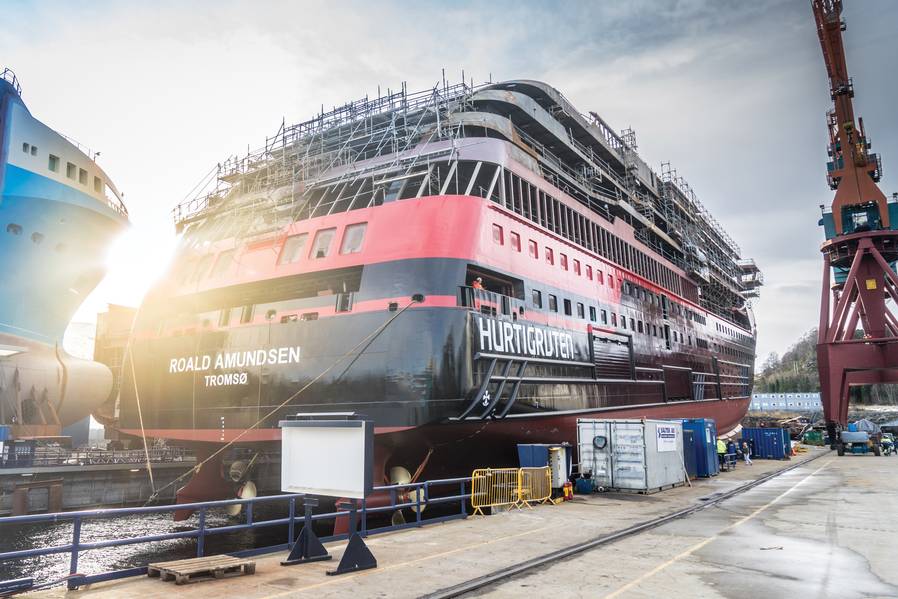 O MS Roald Amundsen sob a construção na jarda de Kleven Verft AS em Ulsteinvik, Noruega. Foto: Hurtigruten