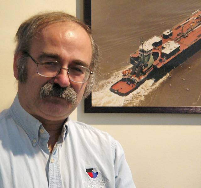 Robert P. (Bob) Hill, Präsident der Ocean Tug & Barge Engineering Corp.