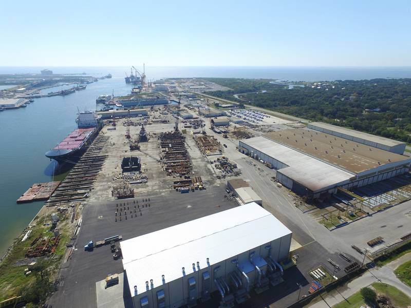 Uma visão aérea das amplas operações de construção naval da Costa do Golfo do VT Halter. (CRÉDITO: VT Halter)