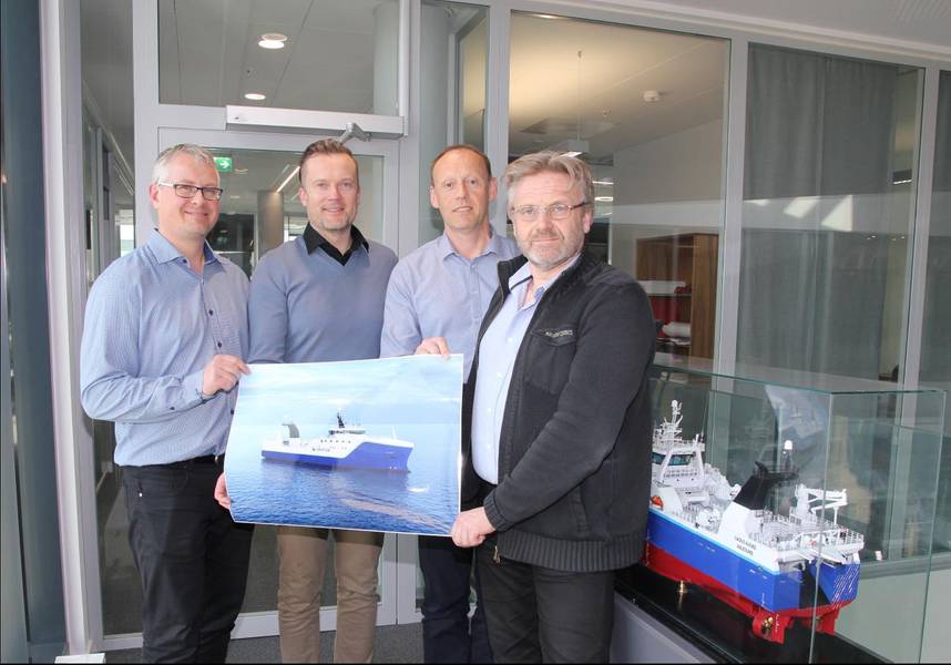 Von links Agnar Juvik (VARD), Torgeir Folland (VARD), Webjørn Barstad (HAVFISK) und Stein Oksnes (HAVFISK) Foto Vard