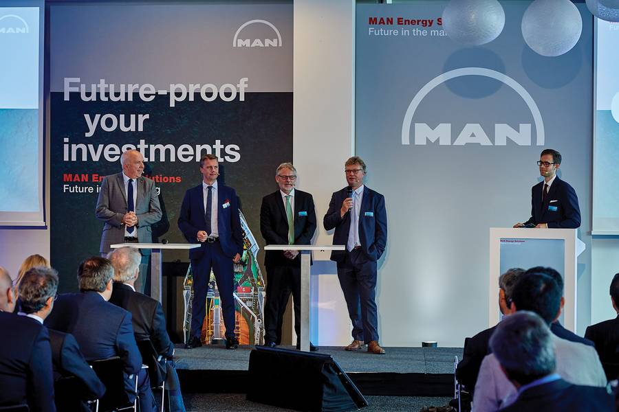 Wayne Jones MAN ES, Pontus Berg LPG Ltd, Rene Sejer Laursen MAN ES, Lars Juliussen MAN ES. Bilder: © MAN ES