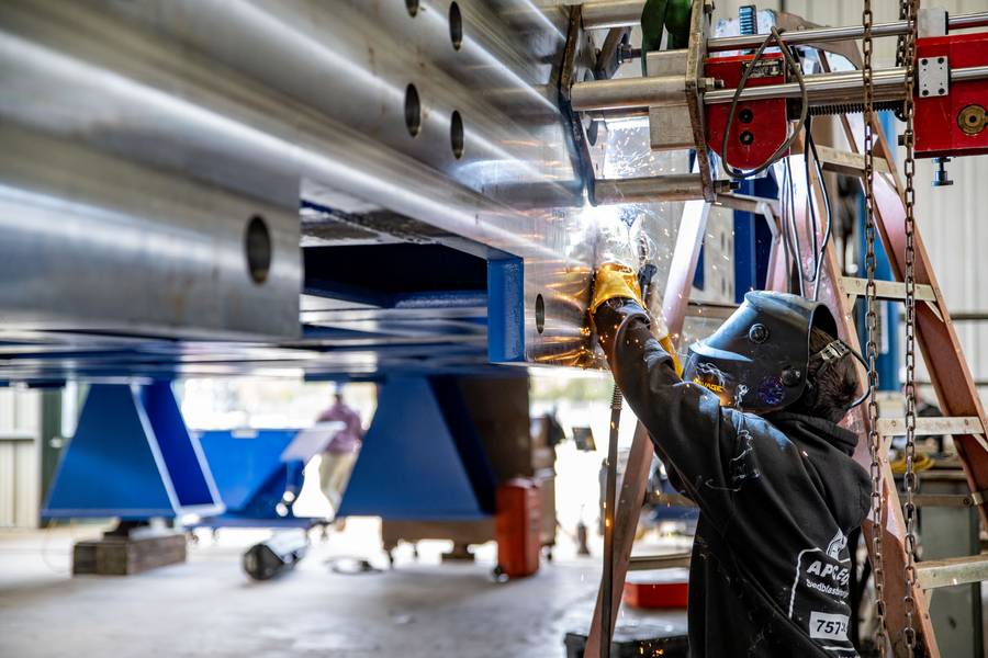 En lo que respecta a la fuerza laboral de los astilleros, la "próxima generación" es un desafío constante. Según Crutchfield, otro desafío es gestionar eficazmente la contratación y una plantilla con una edad muy variable. Imagen cortesía de Colonna's Shipyard.
