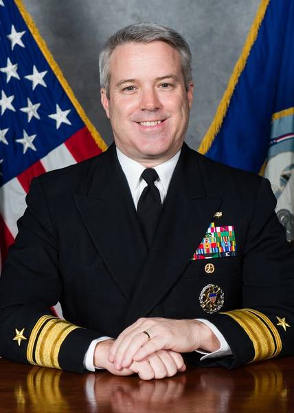 海军少将Ronald A. Boxall，水面战争（N96）主任（美国海军照片）