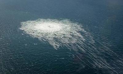 Crédito:©La fuga de gas en Nord Stream 2 vista desde el interceptor danés F-16 en Bornholm a finales de septiembre de 2022. Foto: Defensa Danesa