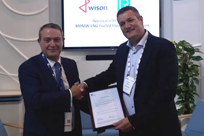 David Barrow, Director Comercial de LR - Marine & Offshore presenta el AiP a Maarten Spilker, Director de soluciones de Wison en Gastech esta semana en Barcelona. (Foto: Lloyd's Register)