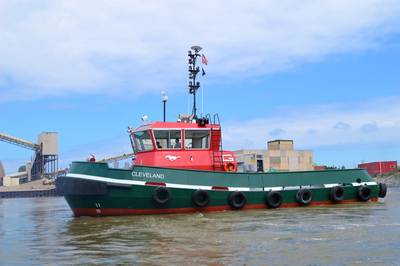 Der Schlepper Cleveland bei der Arbeit im Hafen von Cleveland, Ohio (CREDIT: die Great Lakes Group)