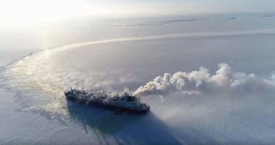 Icebreaking transportista de GNL Vladimir Rusanov durante las pruebas de hielo en el Océano Ártico (Foto: MOL)