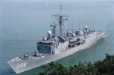 ROCS Yueh Fei（PFG-1106）是ROCN的水面战斗人员之一。它是在台湾建造的美国海军的Oliver Hazard Perry导弹护卫舰设计。 （ROCN照片）