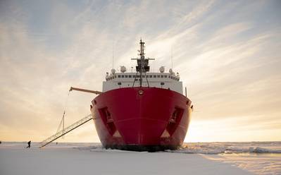 USCG Icebreaker Healy (CREDIT NyxoLyno Cangemi USCG)