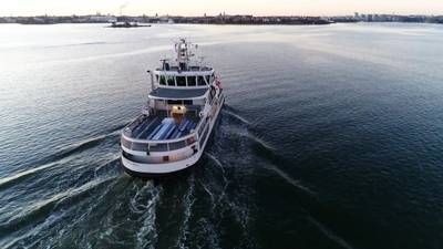 Un ferry autónomo durante las pruebas en el mar (ABB)