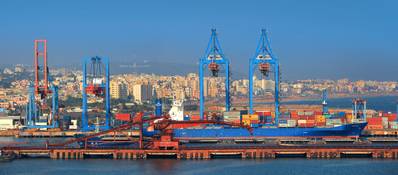 O porto de Visakhapatnam é o segundo maior porto de carga movimentada na Índia. (Crédito da imagem: AdobeStock / © SNEHIT)