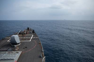 ファイル写真：米海軍のアーレイ・バーク級ミサイル駆逐艦USSラブーン（DDG 58）が2023年12月に紅海を哨戒中。（写真：エレシア・モレロス/米海軍）
