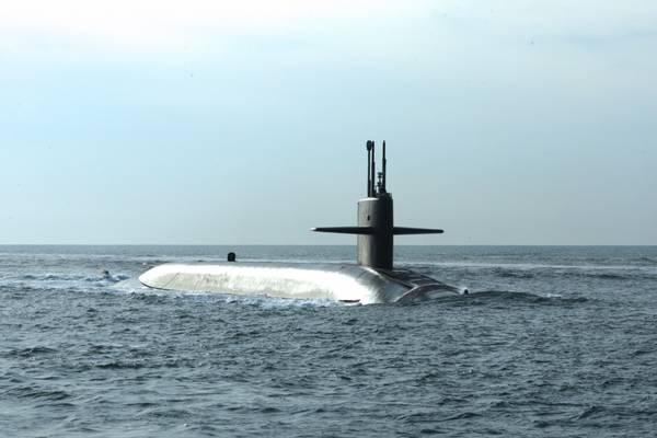 Datei Foto: USS Wyoming (US Navy Foto von Rex Nelson)