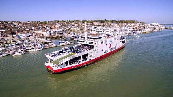 Foto von : Red Funnel