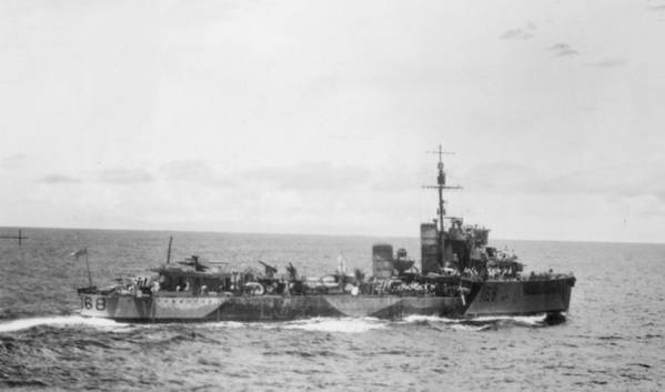 HMAS Vampiro (© Commonwealth of Australia 2018)