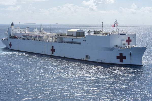 USNS Mercy (Foto: foto da Marinha dos EUA por Kelsey L. Adams)