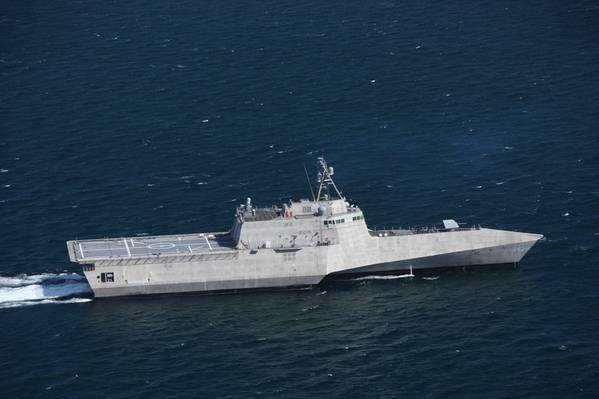 USS Tulsa (LCS 16) bei Abnahmeprüfungen im Golf von Mexiko (Foto: Austal USA)