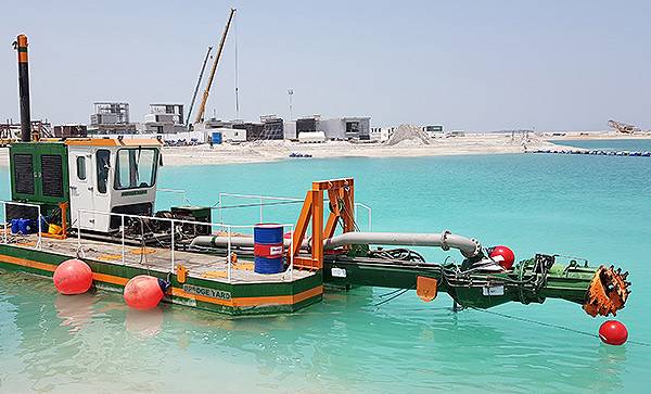 写真：Dredge Yard