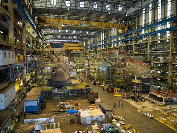 ファイル写真：2013年にバローインファーネスにあるBAEシステムズの造船所で建設中のアステュートクラス潜水艦（写真：イギリス海軍）