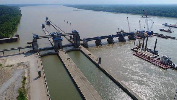 Uma imagem aérea da eclusa de Olmsted e do complexo da barragem. CRÉDITO: USACE