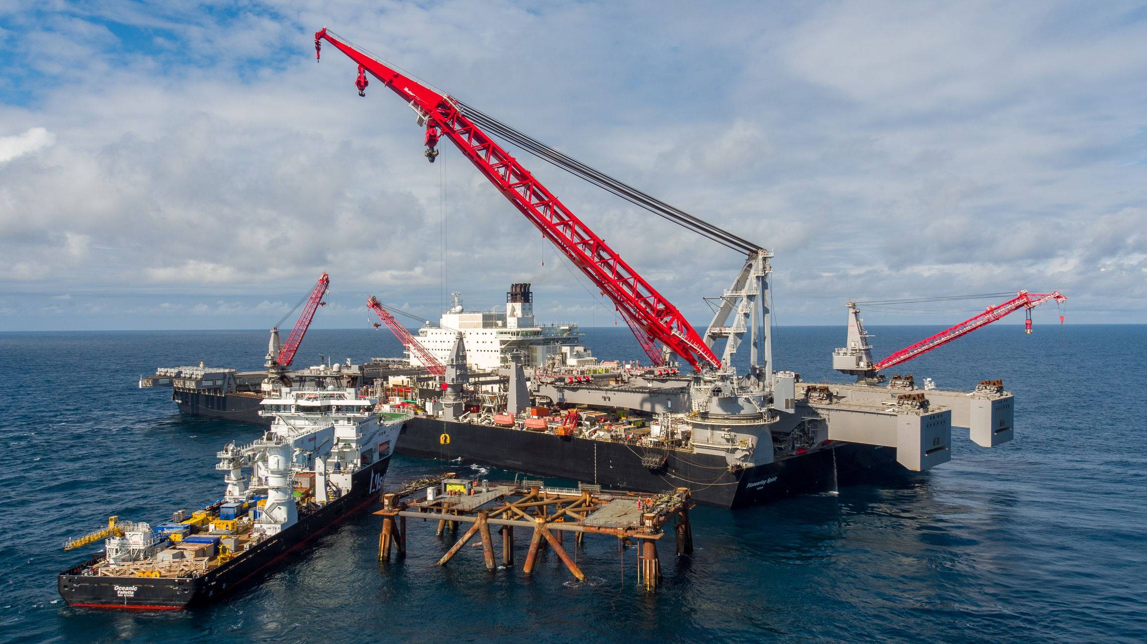 Gallery: Allseas' Pioneering Spirit Vessel Removes