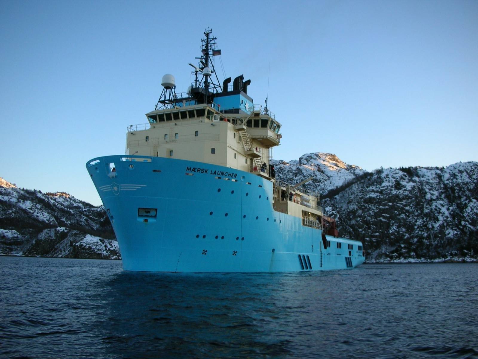 s showtime body of body of water cleanup arrangement from San Francisco Bay Maersk-backed TheOceanCleanup Have Launched their Contraption to Clear the 'Great Pacific Garbage Patch'