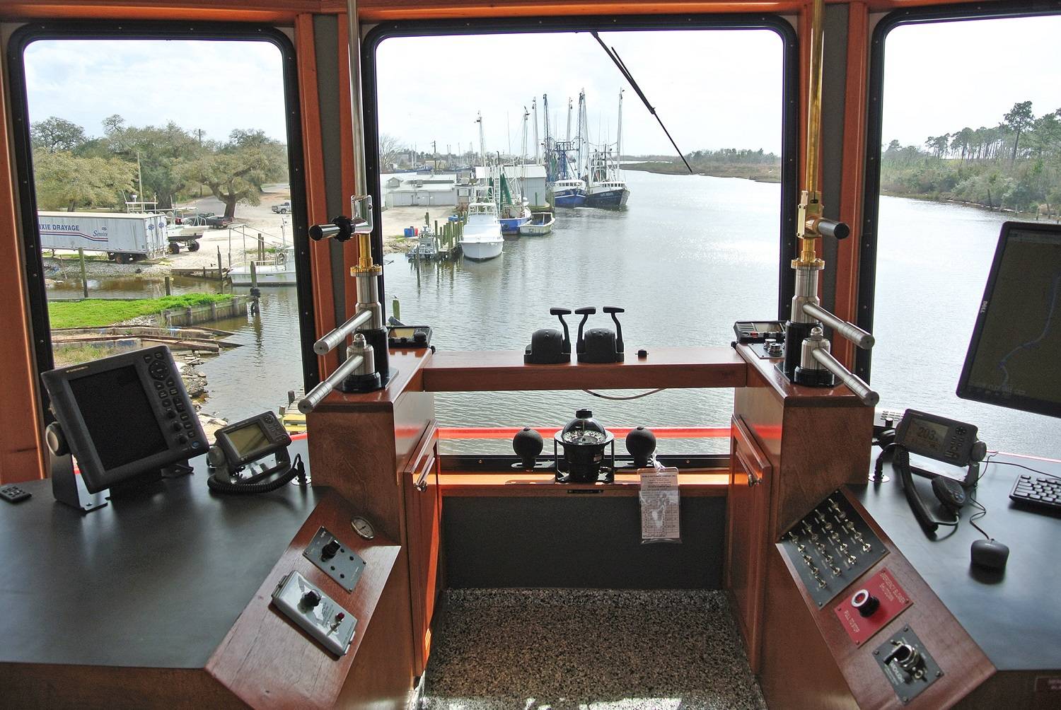 rodriguez towboat for mid-river