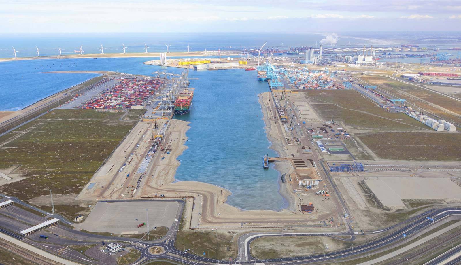 Rotterdam Container Terminal Set For €1 Billion