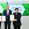 (L to R): Jungsik Kim, Managing Director, Liberian Registry; Youngjun Nam, COO and Executive Vice President of SD Business Unit, HD KSOE; and Kwangnam Jung, Business Development Manager, ABS Korea 