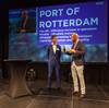 Photo: Port Authority CFO Paul Smits tells presenter Mare Straetmans (Managing Director of PortXL) and the audience at the Shakedown event which start-ups the Port of Rotterdam Authority will be working together with. Photo: Marc Nolte