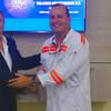 William Hill, HullWiper Vice President (left) and Talleres Industriales Managing Director, Lino Arosemena. Photo: HullWiper