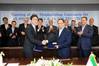 At the signing ceremony of the contracts, Chung Ki-sun, executive vice president of Corporate Planni. Photo: Hyundai Heavy Industries (HHI)