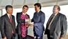 SLPA Chairman Dr. Parakrama Dissanayake presenting a token of goodwill to Minister of Foreign Affairs of Japan Taro Kono while also seen are Ambassador of Japan Kenichi Suganuma and SLPA Vice Chairman P.G. Dasanayake. Photo: Sri Lanka Ports Authority
