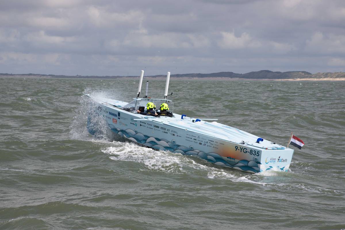 TU Delft Hydro Motion Team Makes History Crossing North Sea with Hydrogen Boat