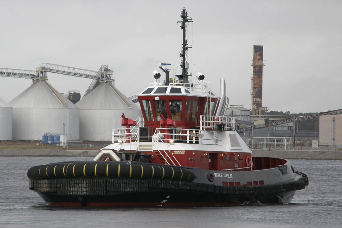 Tugboat : We'll pull you where you want… How a Tugboat Tows Ships 1000 Times Bigger - Z-Drive Tugboat