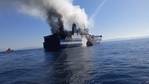 Greece Reports First Fatality after Blaze on Ferry, 10 Still Missing