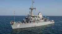 Mine countermeasure ship USS Devastator (MCM 6) (U.S. Navy photo by Corbin J. Shea)