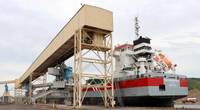 Fraserborg loading wheat bound for Italy at the Riverland Ag Corp. terminal in Duluth, Minnesota, on June 15, 2020. (Photo: Duluth Seaway Port Authority)