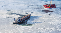 Arctic shuttle tanker Mikhail Ulyanov equipped with ABB’s RDS system, by the Prirazlomnaya offshore platform (Photo: ABB)