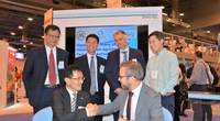 The signing at OTC 2018. Front (L to R): Rulin Yao, General Manager of China Merchants Heavy Industry (Jiangsu); Ernst Meyer, Director of Offshore Classification, DNV GL – Maritime. Back (L to R): Lixin Xu, General Manager, R&D Center at China Merchants Offshore Technology Research Center; Sichuan Wu, China Merchants Industry Holding, Co Ltd.; Cor Selen, CEO co-owner/ founder of OOS Energy; Timothy Tan, General Manager (Asia Pacific) of OOS International. (Photo: DNV GL)