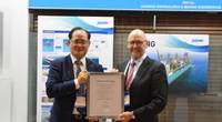 The certificates were presented at DSME’s booth at Gastech in Houston (left to right): Odin Kwon, Chief Technology Officer (CTO) of DSME, receives the AIP certificates from Johan Petter Tutturen, DNV GL – Maritime Business Director Gas Carriers (image courtesy of DNV GL)